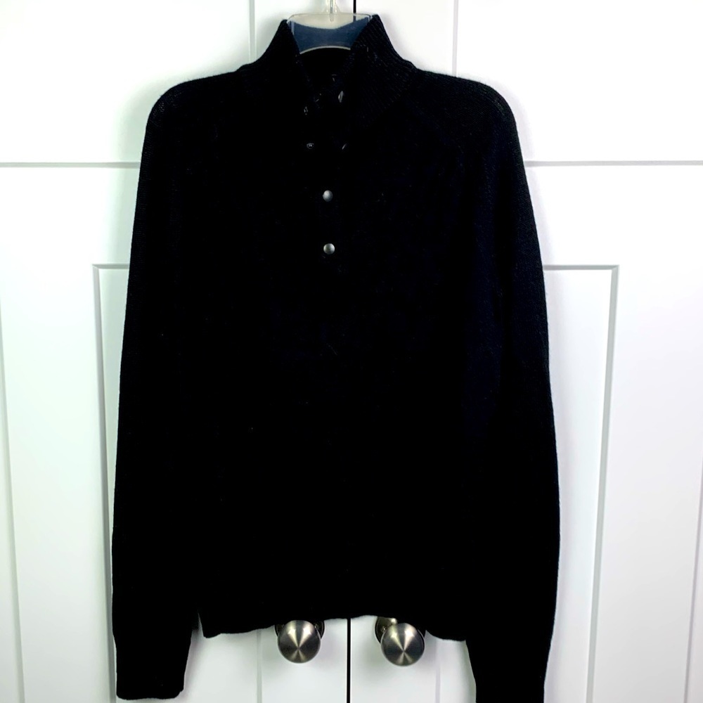 Banana Republic Men’s LARGE Black Mock Neck Wool Sweater Snap